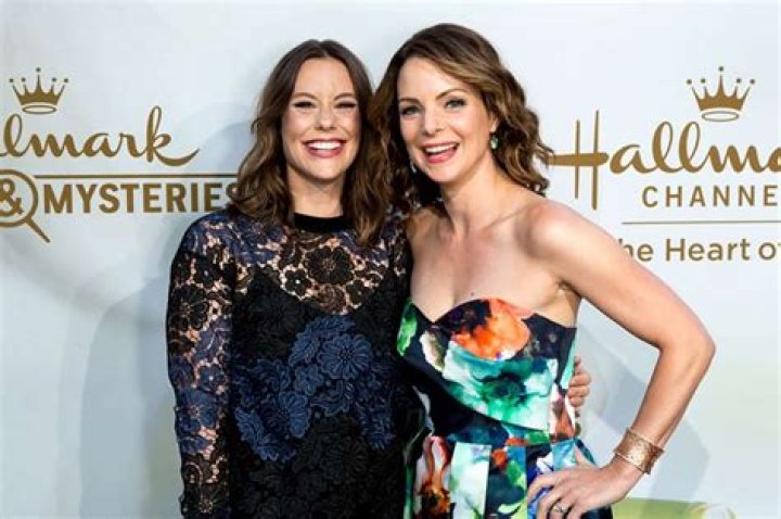 Does Kimberly Williams Paisley Have a Sister?
