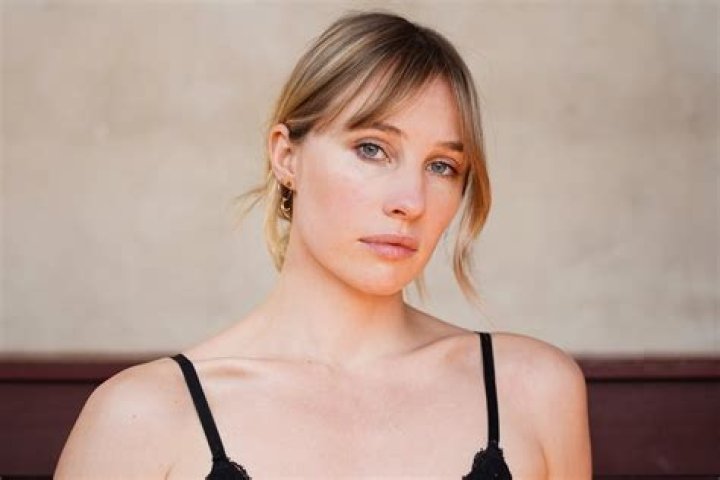 Emilie Cocquerel Height, Weight, Net Worth, Age, Wiki, Who, Instagram, Biography