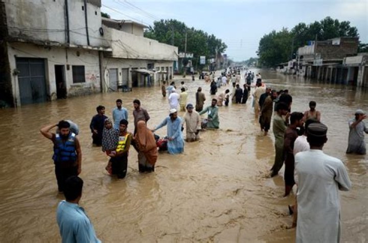 
Nearly 1,700 people killed in Pakistan’s monsoon rain, flood 