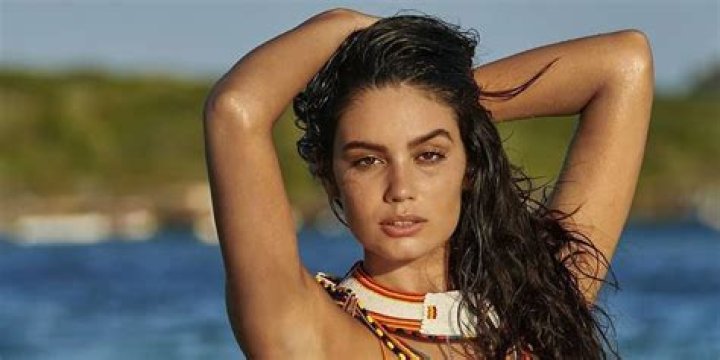 
Who is Joel Embiid’s longtime girlfriend Anne de Paula? Baby, Wiki 